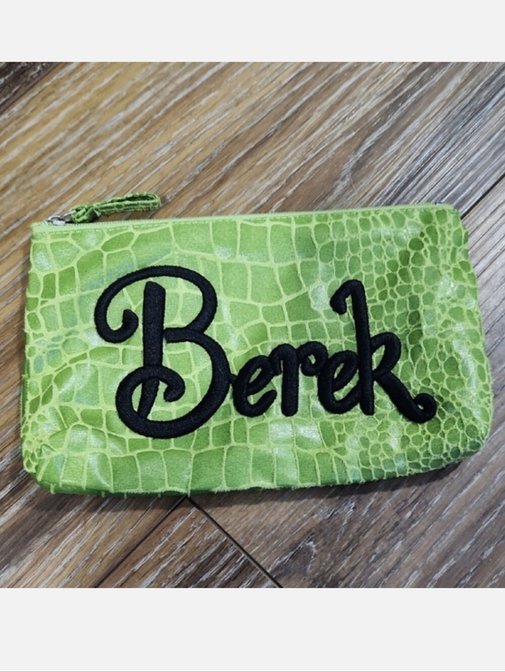 NWOT Berek Green Black Cosmetic Toiletry Makeup Travel Bag